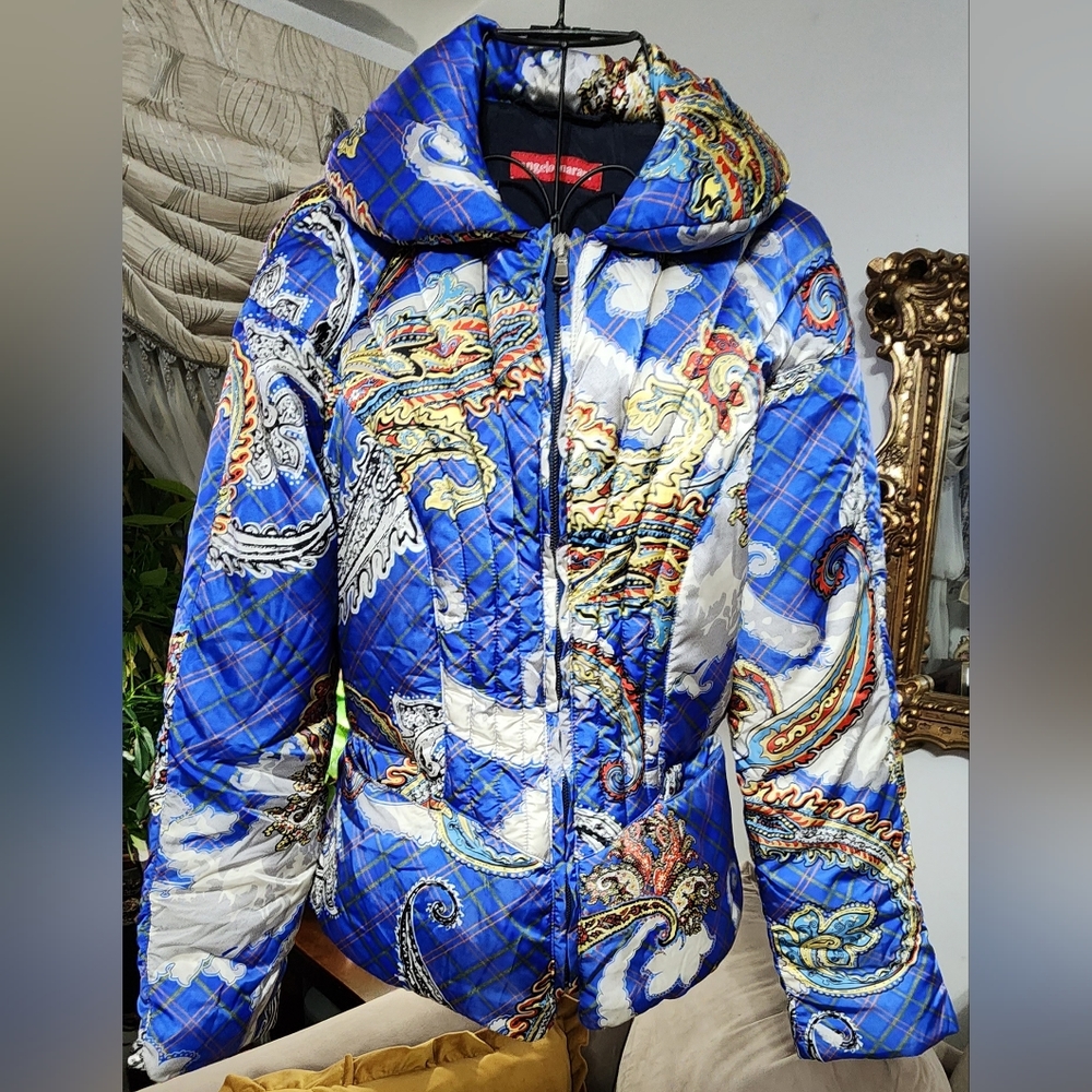 Vintage ANGELO MARANI paisley puffer jacket.